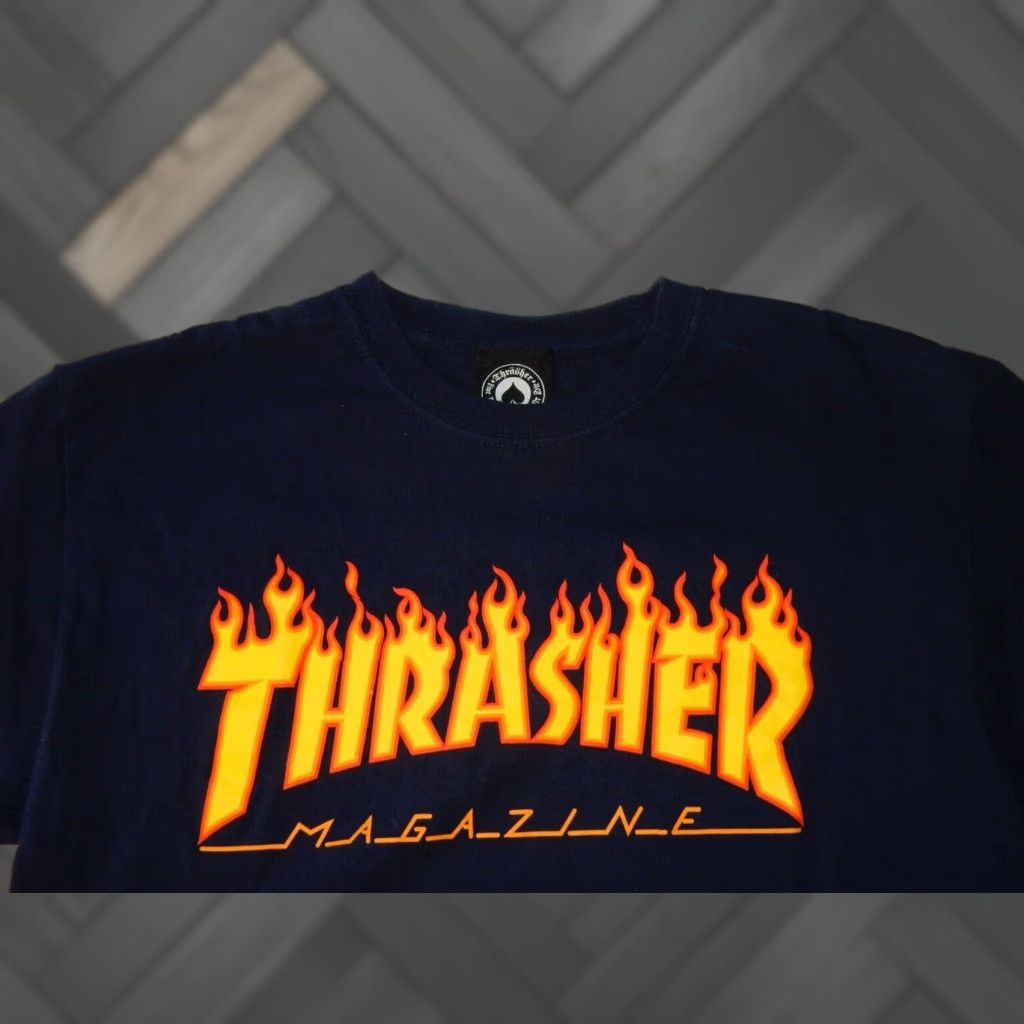 Thrasher VINTAGE Thrasher Magazine Men's T-Shirt Short Sleeve Size M Blue Flames Streetwear 90s Mens Size US M / EU 48-50 / 2 - 1 Thumbnail