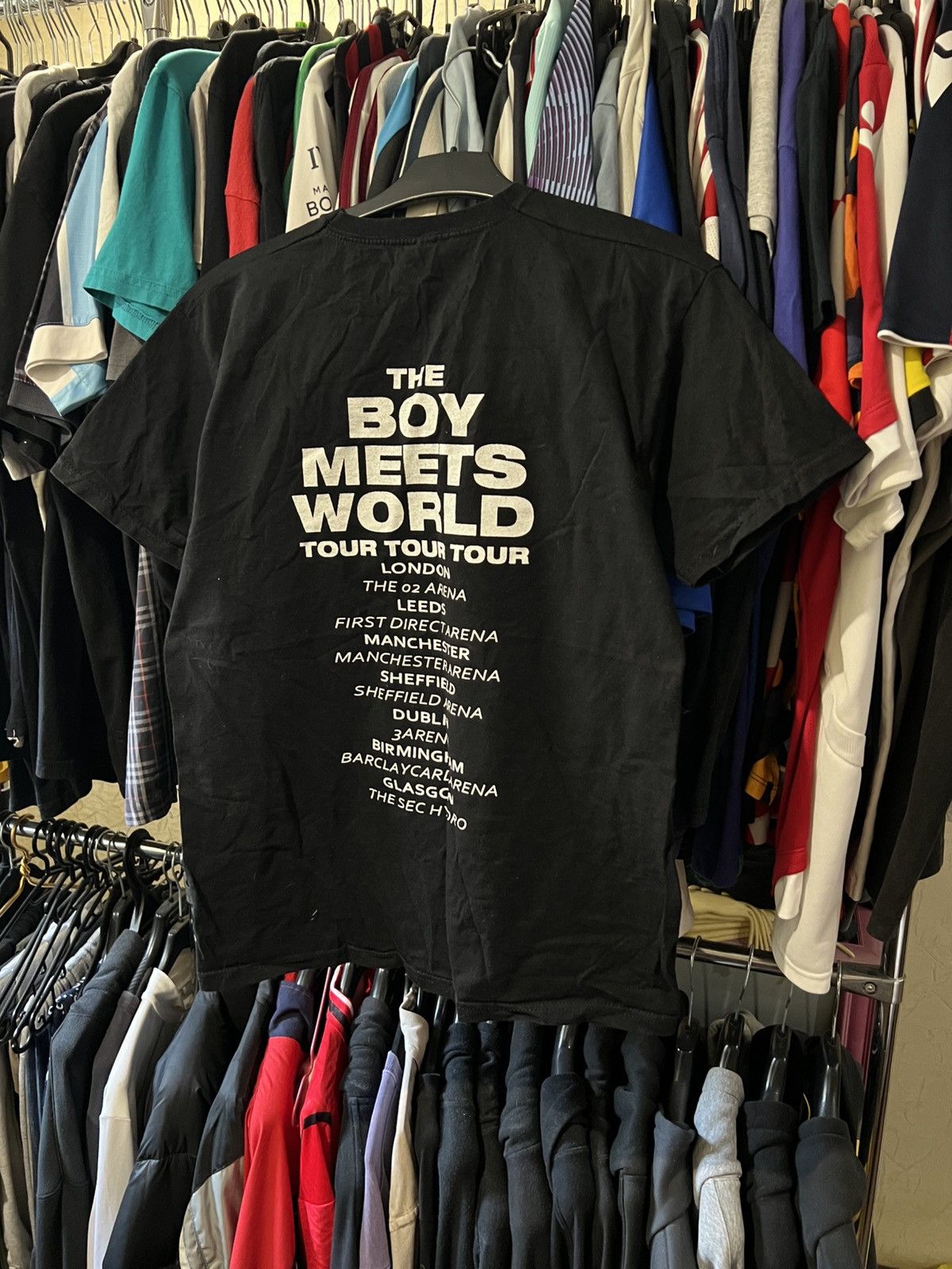 Band Tees VINTAGE DRAKE THE BOY MEWETS WORLD TOUR T SHIRT RAP HIP HOP Size US M / EU 48-50 / 2 - 2 Thumbnail