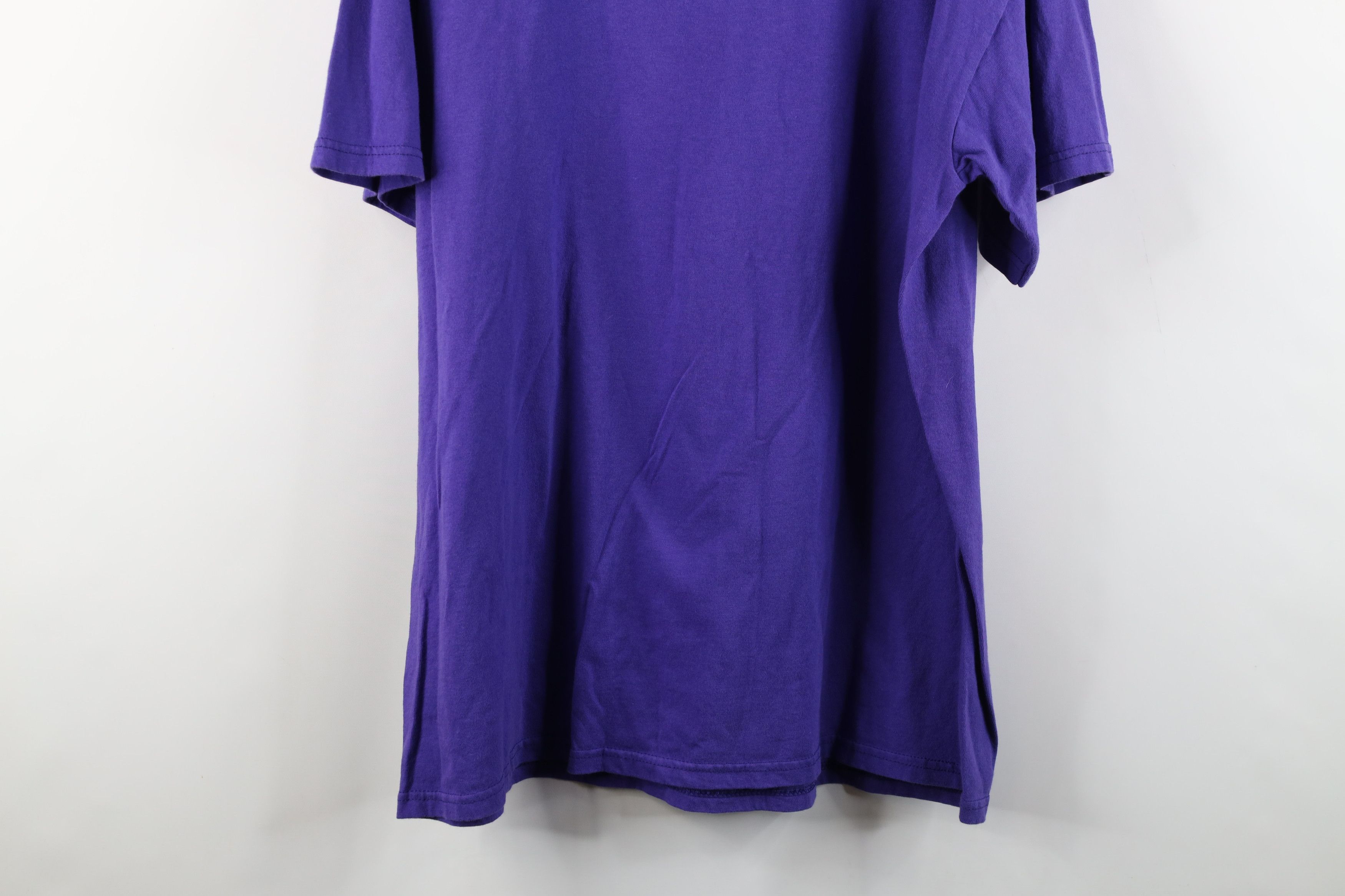 Vintage Vintage 90s Minnesota Vikings Football Short Sleeve T-Shirt Size US XL / EU 56 / 4 - 12 Thumbnail