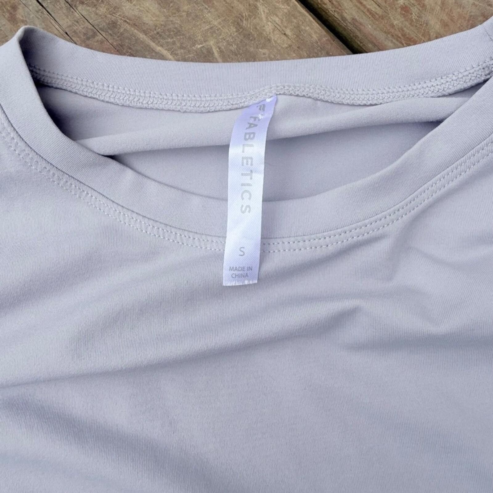 Fabletics Fabletics Womens Long Sleeve Active Top Grey Ruched Size S / US 4 / IT 40 - 3 Thumbnail