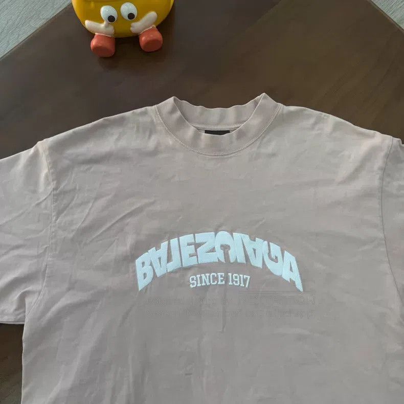 Balenciaga Balenciaga Reversed Letter Light Pink Short Sleeve Size US S / EU 44-46 / 1 - 3 Thumbnail