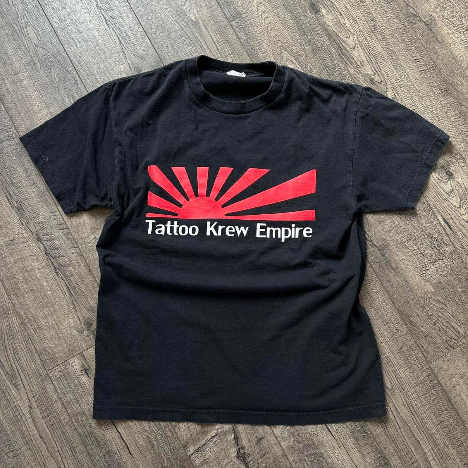 Vintage Vintage 00s Black Cotton Tattoo Empire Pray For Japan Shirt Size US L / EU 52-54 / 3 - 2 Thumbnail