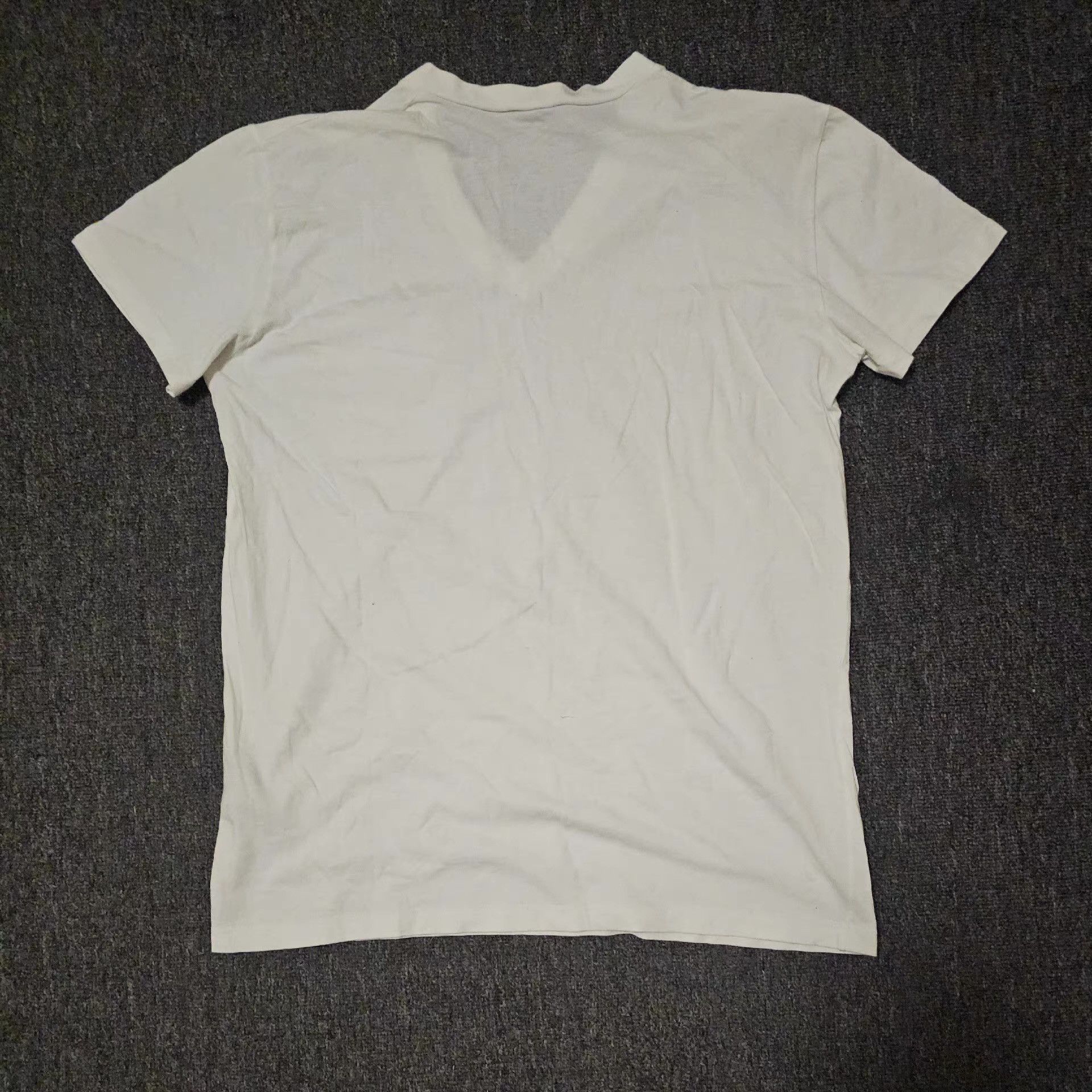 Dior Dior White V-neck Short Sleeve T-shirt Q4 Size US S / EU 44-46 / 1 - 4 Thumbnail