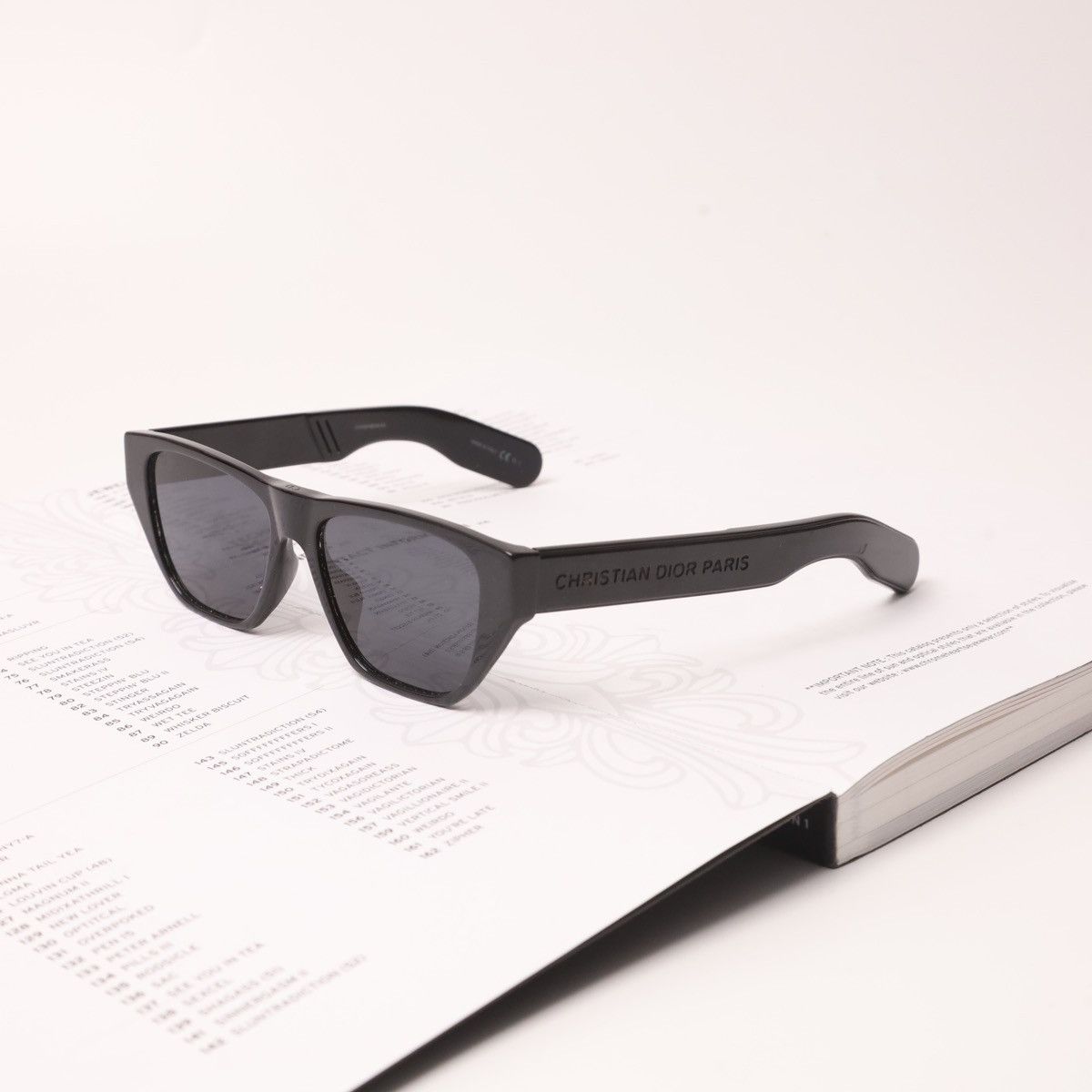 Dior DIOR DIORINSIDEOUT2807 SUNGLASSES Size ONE SIZE - 1 Thumbnail