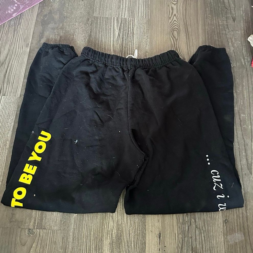 Dolls Kill dolls kill samii ryan black yellow white graphic sweat pants Size 28" / US 6 / IT 42 - 1 Thumbnail