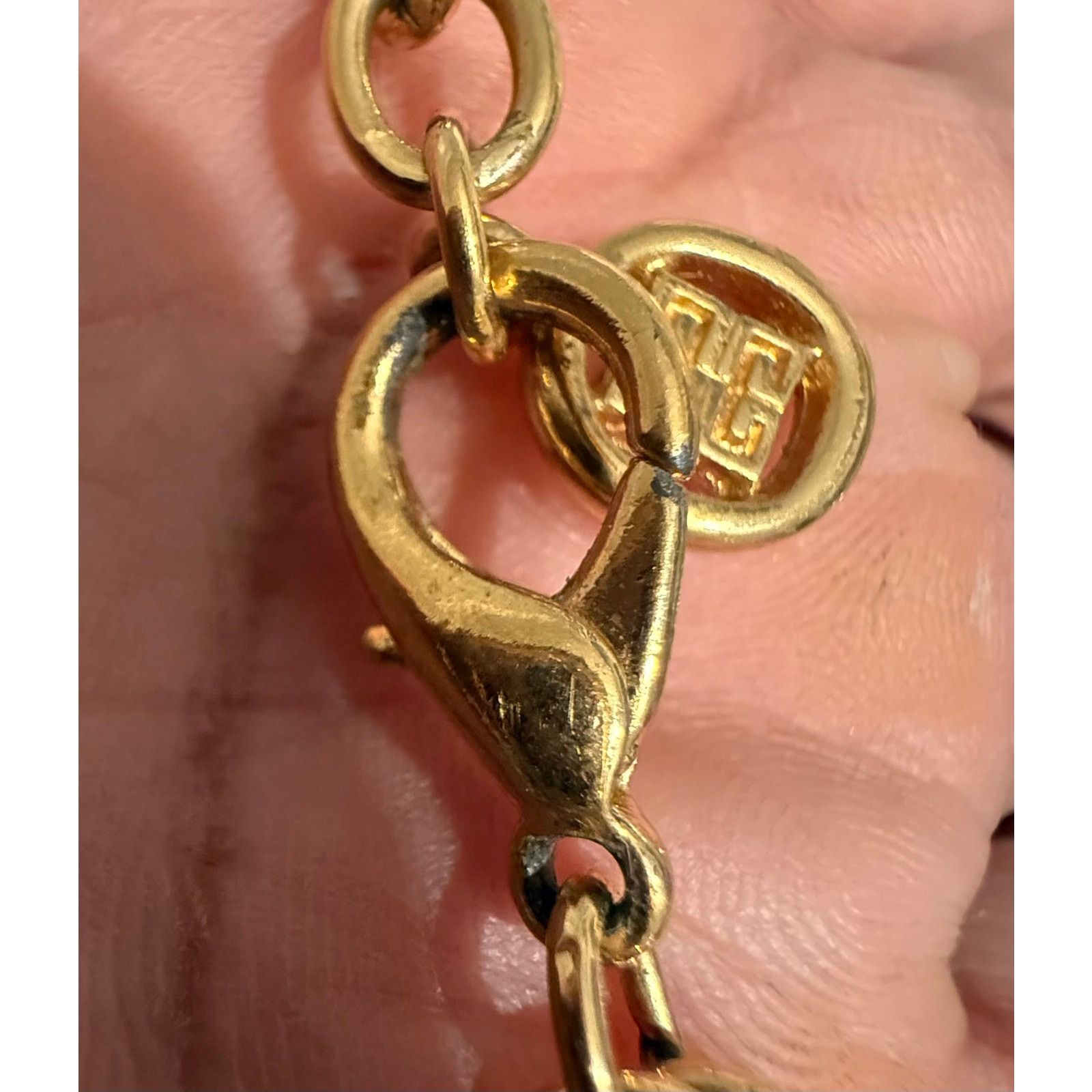 Givenchy Vintage givency Gold Tone necklace 18” Size ONE SIZE - 4 Thumbnail