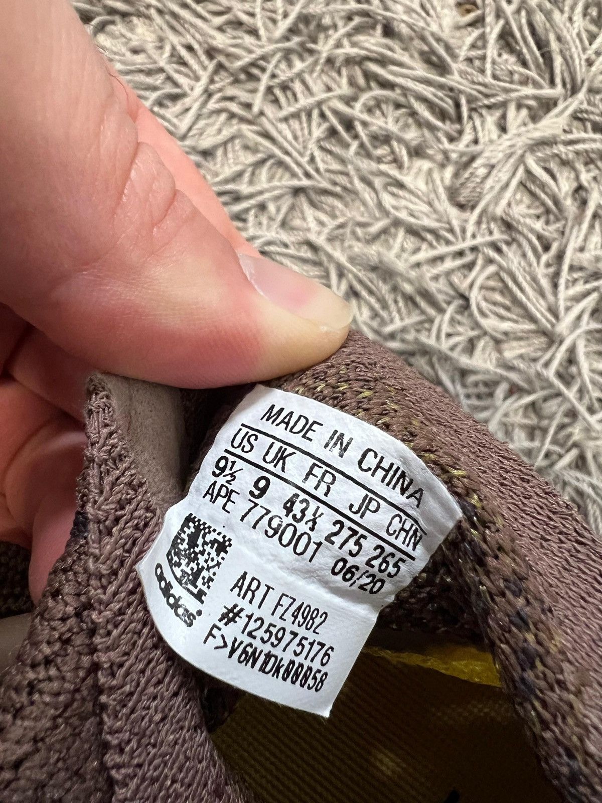 Adidas Adidas Yeezy 380 LMNTE Size US 9.5 / EU 42-43 - 7 Thumbnail