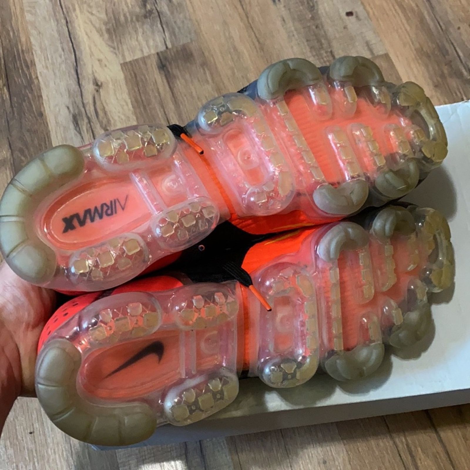 Nike Nike vapormax flyknit 2 black laser orange total crimson Size US 11 / EU 44 - 7 Thumbnail
