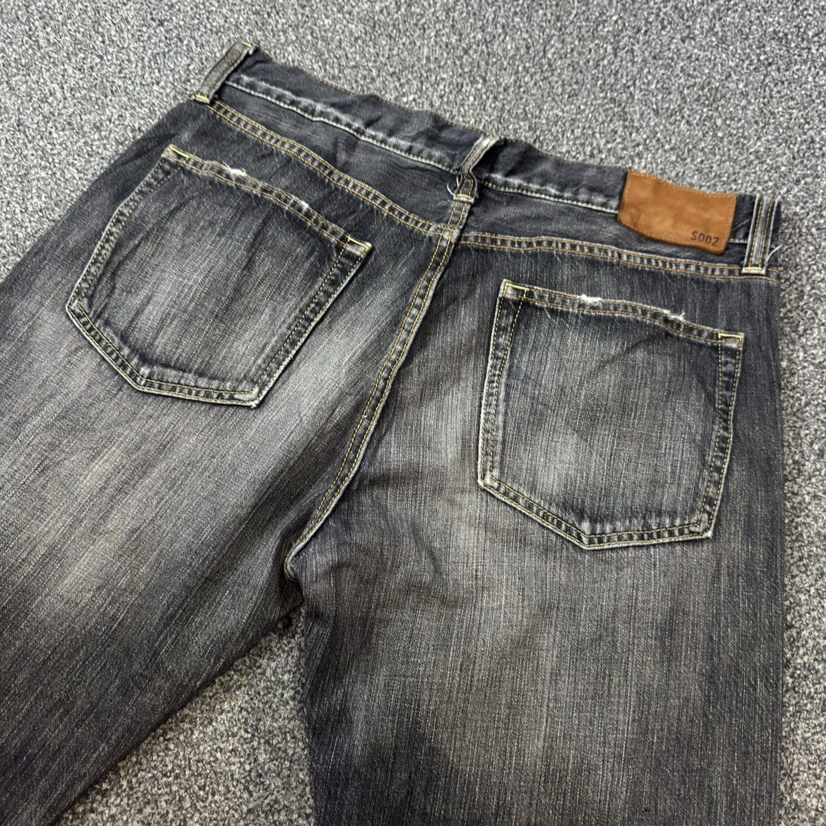 Undercover × Uniqlo 🔥 Vintage 90s Japanese Uniqlo S002 UJ Distressed Black Faded Size US 34 / EU 50 - 7 Thumbnail