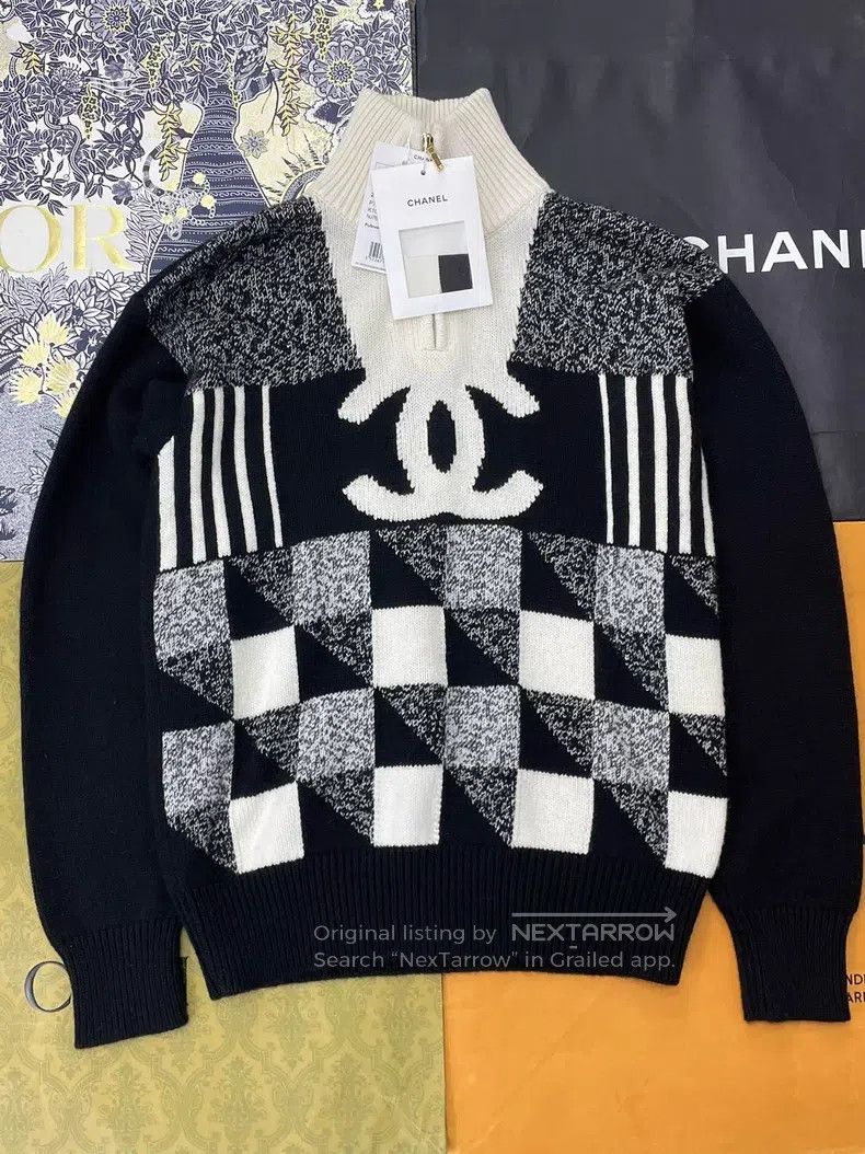 Chanel Chanel Ski series double C big logo black and white colour Size XS / US 0-2 / IT 36-38 - 1 Thumbnail