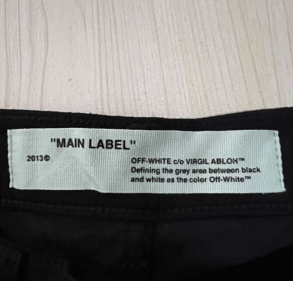 Off-White OFF-White Side Logo Raw Edge Denim Shorts J41 Size 27" / US 4 / IT 40 - 3 Thumbnail
