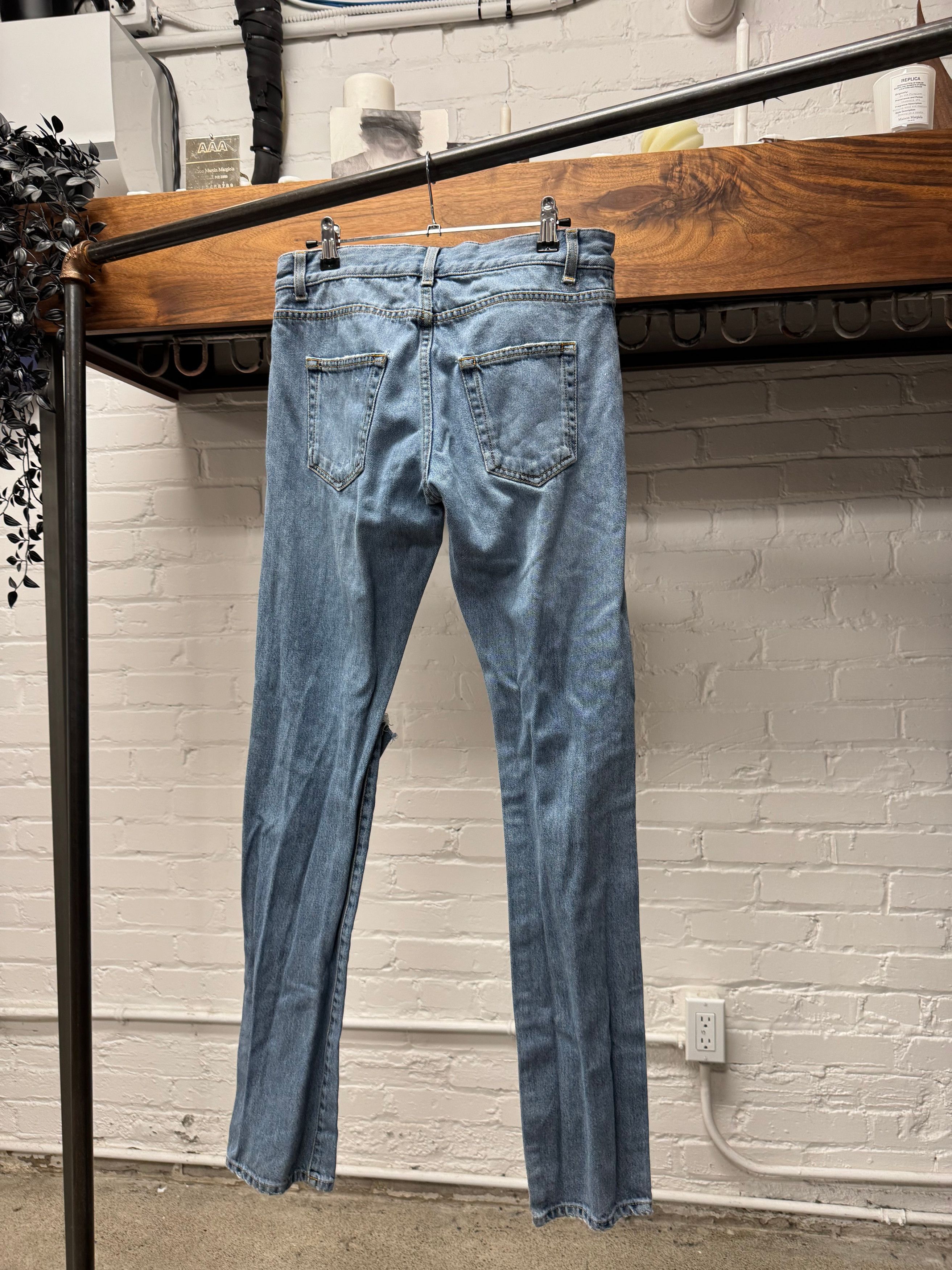 Saint Laurent Paris 2017 Saint Laurent Pocket Logo ‘D14’ Distressed Blue Denim Size US 28 / EU 44 - 4 Thumbnail