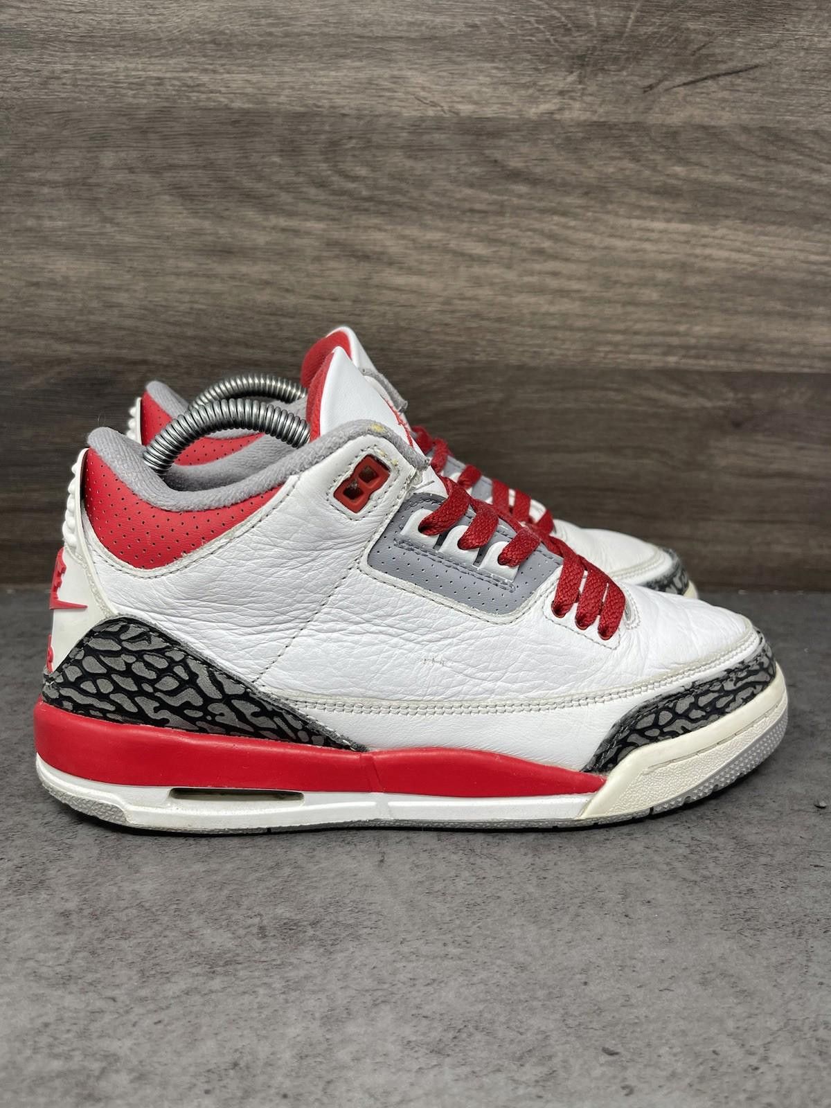 Nike Air Jordan 3 Fire Red Kids Size 6Y GS Nike Red White 2022 Size US 6 / EU 39 - 5 Thumbnail
