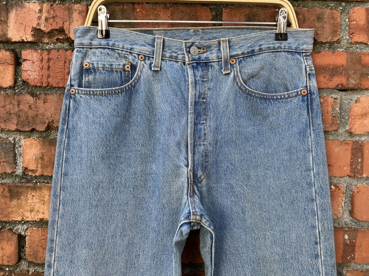 Levi's × Levi's Vintage Clothing × Vintage W33x33 vintage levi's 501 made in USA faded 90s Size US 33 - 5 Thumbnail