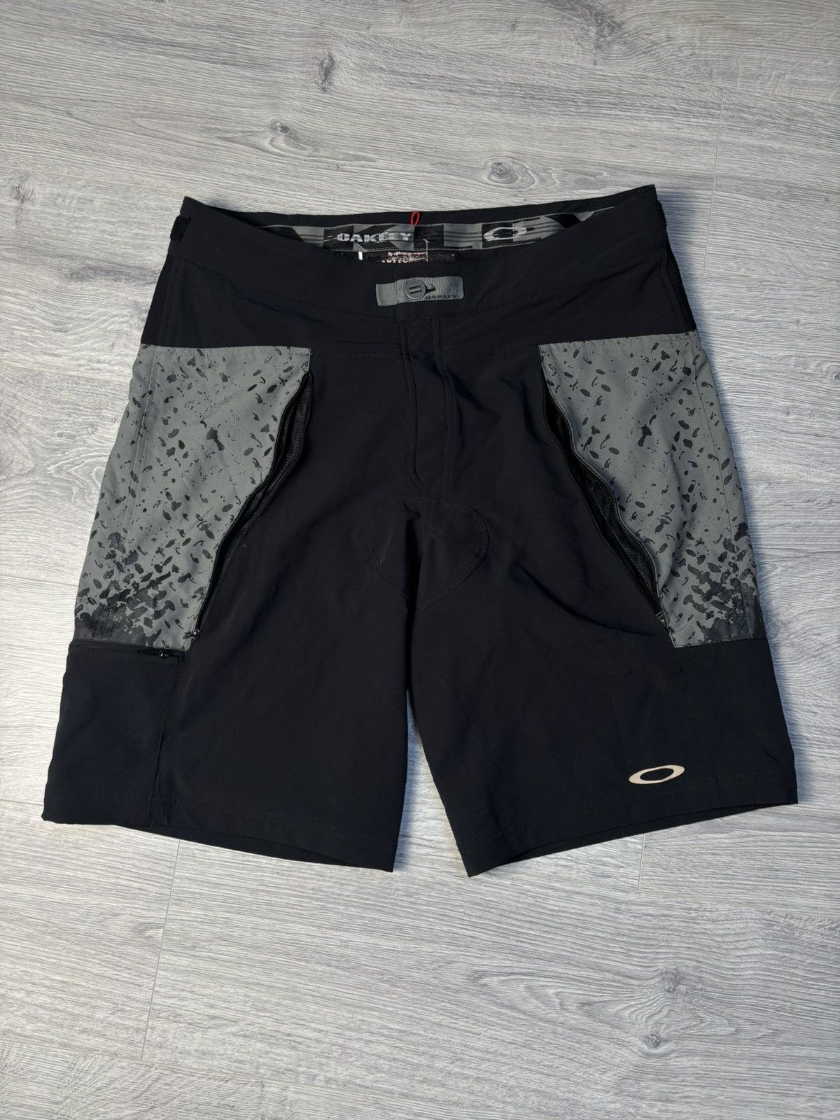 Oakley Oakley vintage shorts man size 36 Size US 36 / EU 52 - 4 Thumbnail