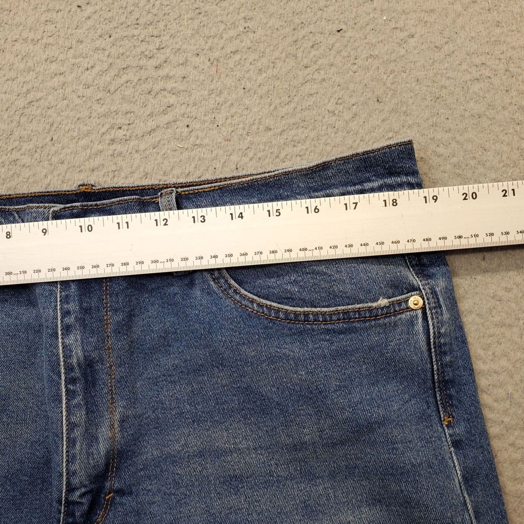 Gloria Vanderbilt Gloria Vanderbilt Jeans Womens 16 Blue Denim Stretch Relaxed Straight Leg Shirt? Size 38" / US 16 / IT 52 - 6 Thumbnail