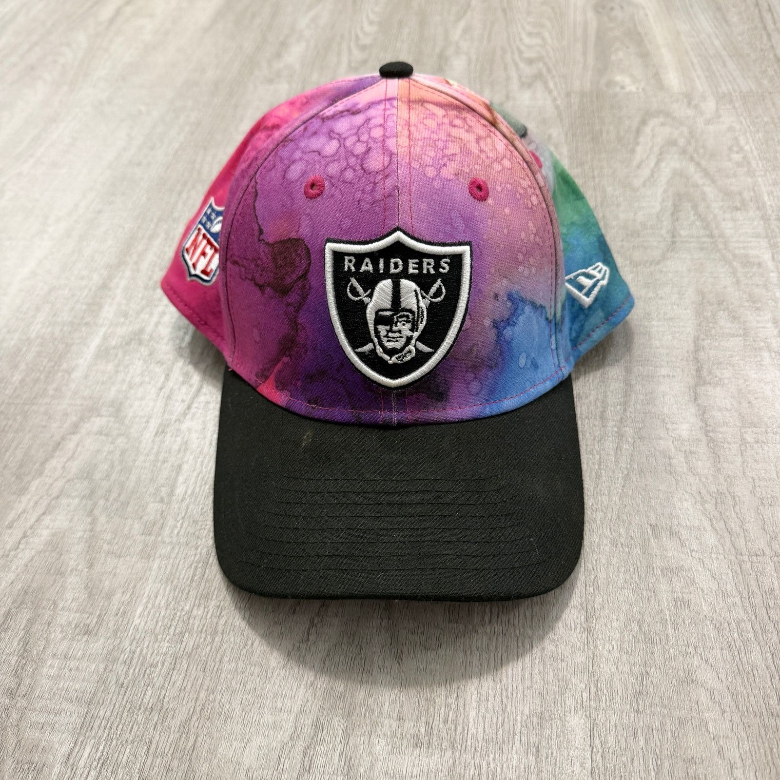 NFL Las Vegas Raiders New Era 2022 NFL Crucial Catch 39THIRTY Size ONE SIZE - 1 Thumbnail