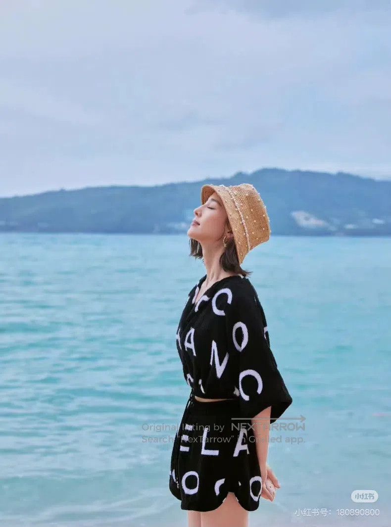 Chanel Chanel Beach series black white letter logo towel shorts Size 25" / US 0 / IT 36 - 4 Thumbnail