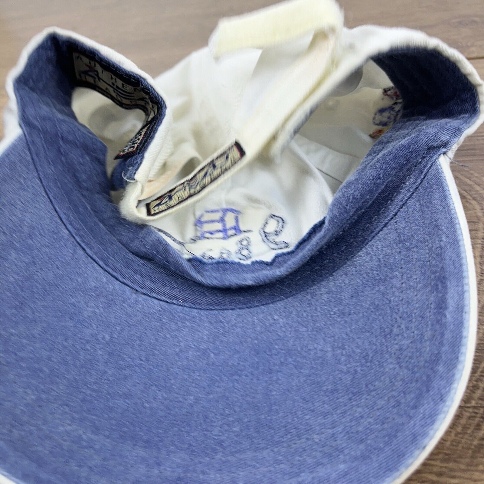 Other 9 Beaches Hat Beach Hat White Hat Adjustable Flip Flops Requ Size ONE SIZE - 17 Thumbnail