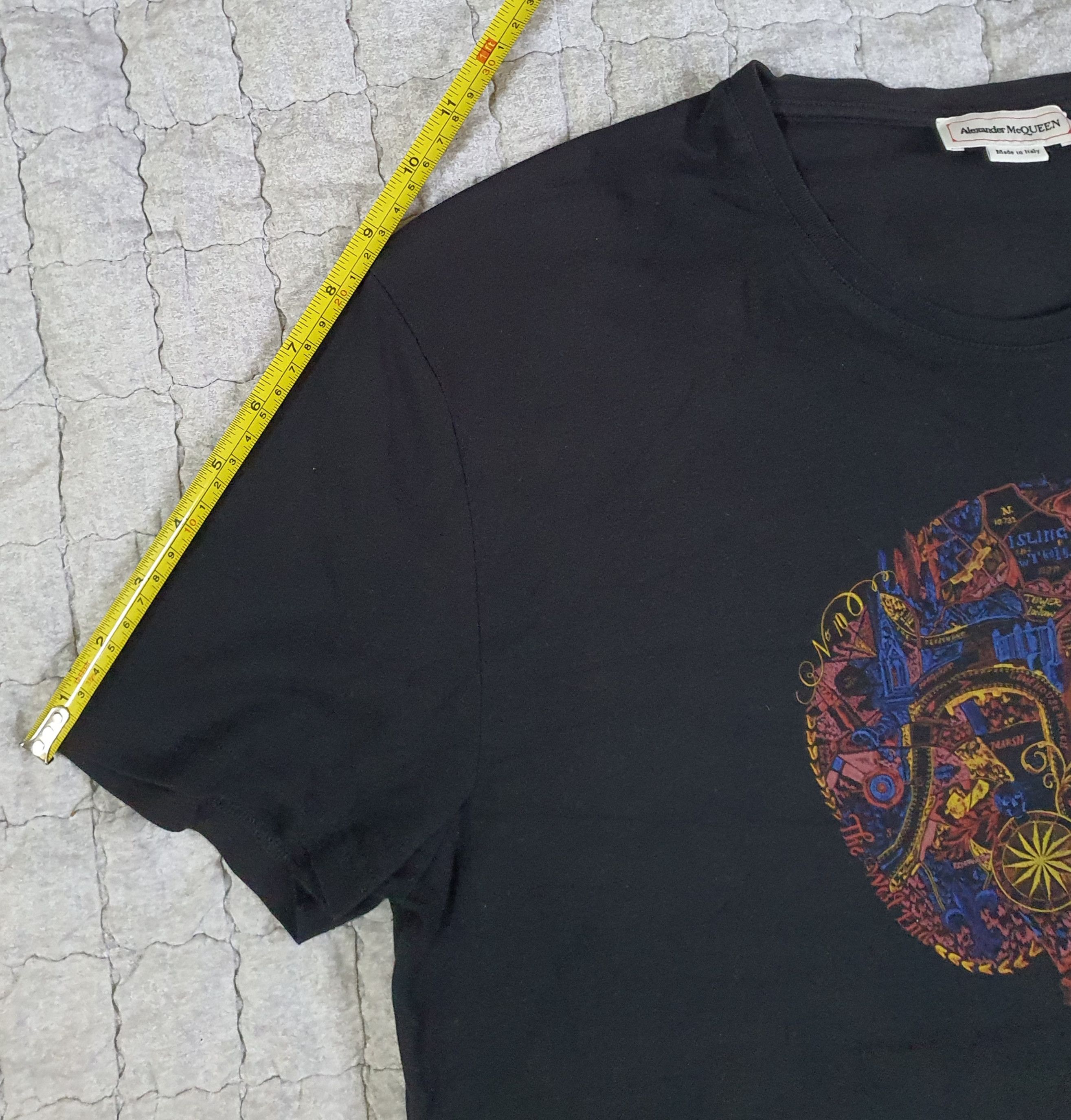 Alexander McQueen Alexander McQueen London Map Skull rare tee Size US S / EU 44-46 / 1 - 15 Thumbnail