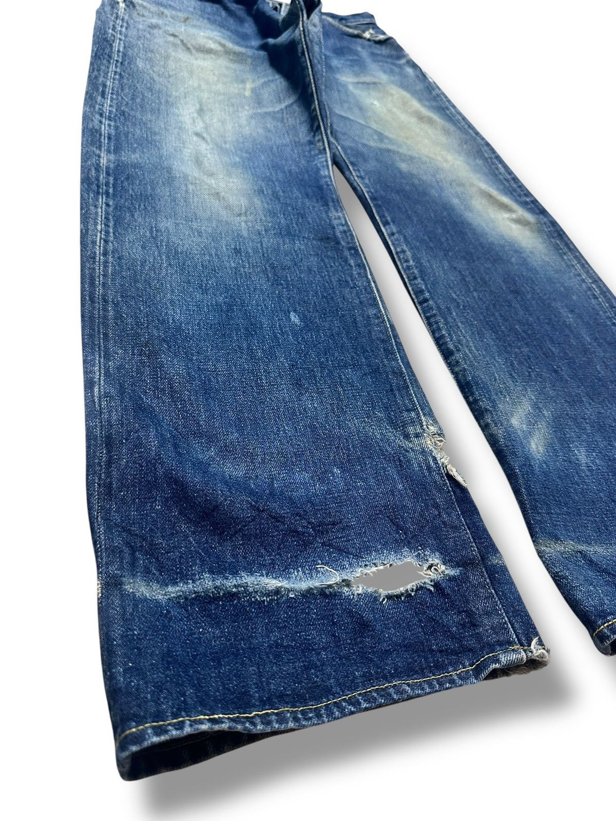 Johnbull Johnbull Vintage Selvedge Distressed Ripped Jeans With Faded Size US 32 / EU 48 - 16 Thumbnail