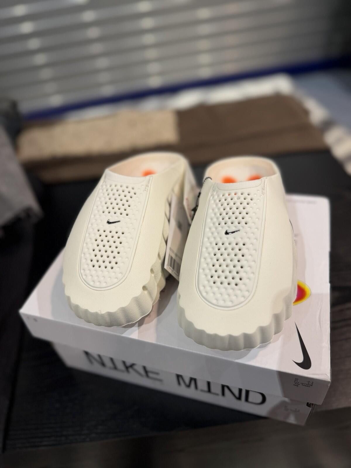 Nike Size 6W/5M Nike Mind Slide 001 Sail HQ4307 100 Women Release Size US 6 / EU 39 - 3 Thumbnail