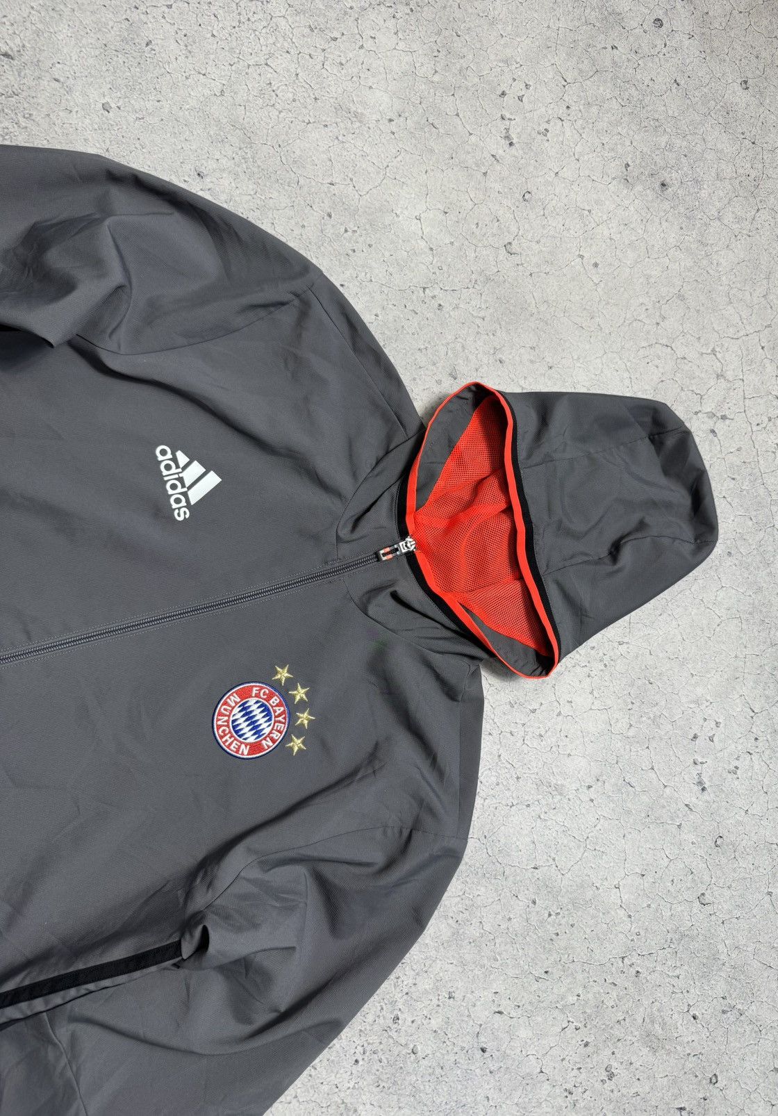 Adidas Adidas FC Bayern Munich Vintage Nylon Track Jacket Y2K Size US M / EU 48-50 / 2 - 5 Thumbnail