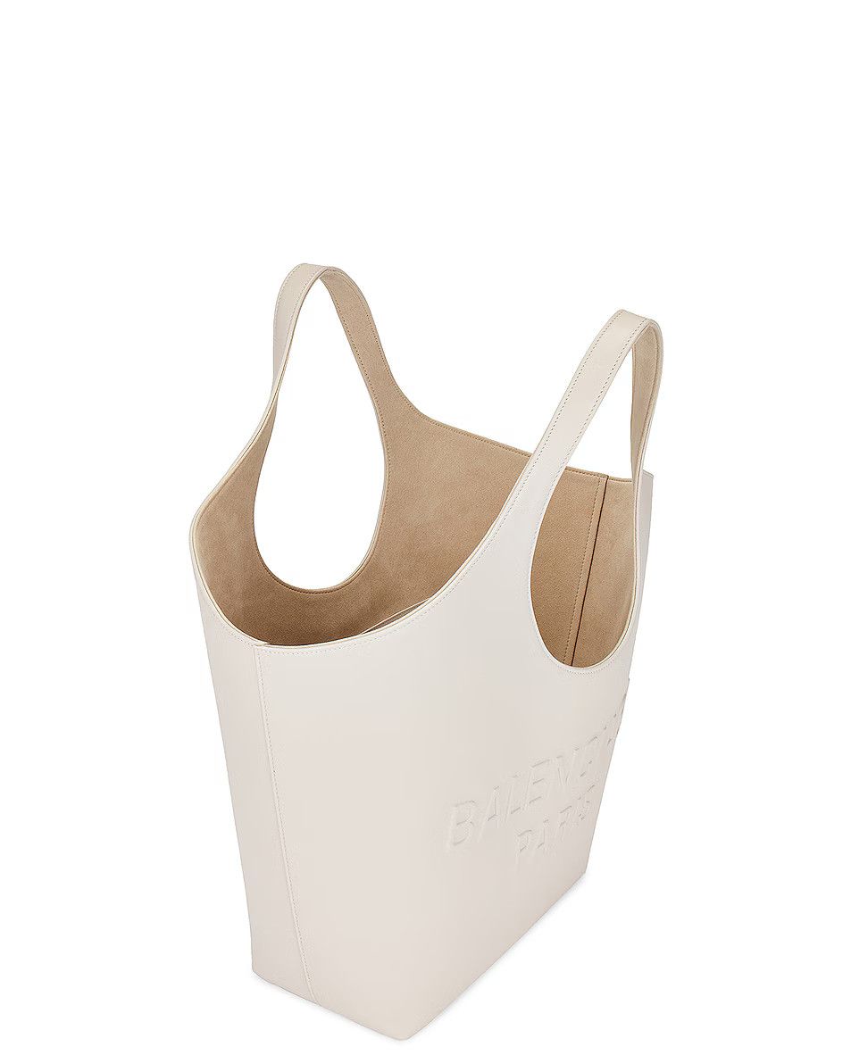 Balenciaga o1la1rc1a0724 Size: OS / Mary-Kate Medium Bag in Nacre Size ONE SIZE - 5 Thumbnail