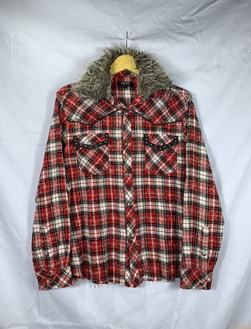 20471120 In The Attic Faux Fur Dragon Distressed Button Down Size US L / EU 52-54 / 3 - 1 Thumbnail