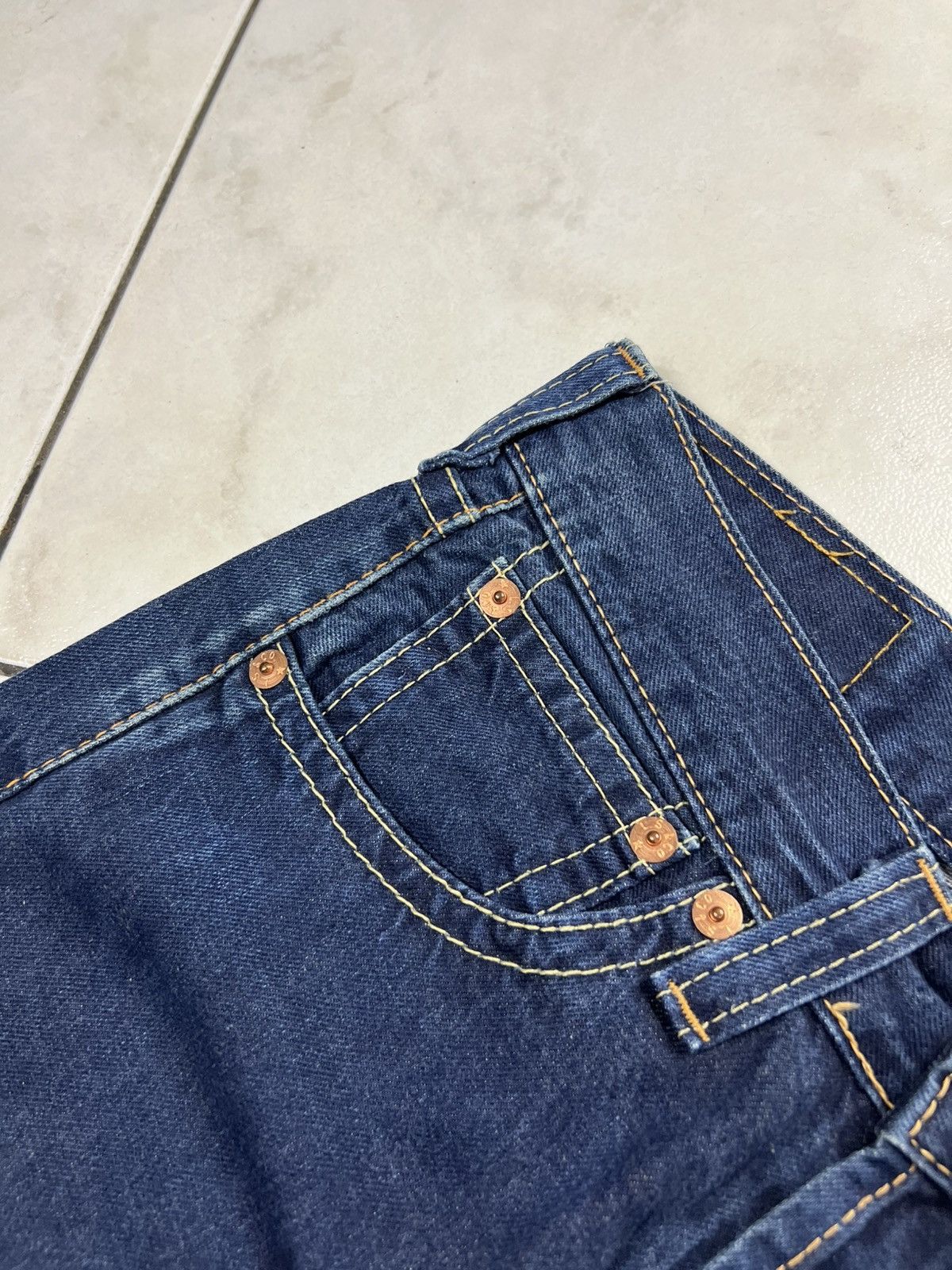 Levi's Vintage Levi’s 907 flared navy denim y2k jeans pants bootcut Size US 29 - 9 Thumbnail
