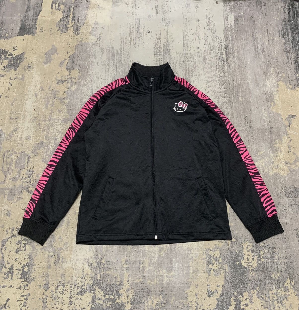 Japanese Brand Vintage Hello Kitty Big Logo Y2K Zipper Sweater Size US M / EU 48-50 / 2 - 3 Thumbnail