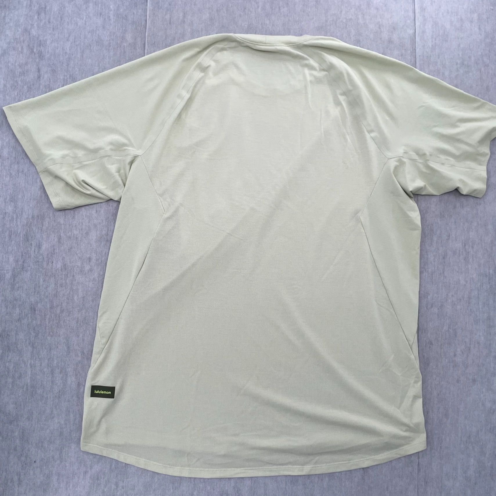Lululemon Lululemon Shirt Adult XL Light Green Ventilated Hiking Tee Pocket Lightweight Mens Size US XL / EU 56 / 4 - 2 Thumbnail