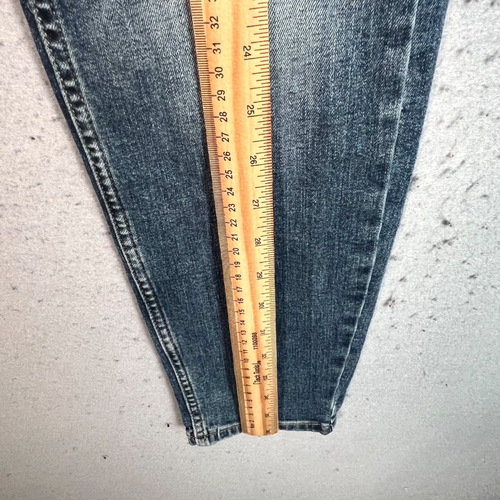 Calvin Klein VINTAGE Calvin Klein Jeans Womens 8 / 30 Slim Skinny Denim Pants Mid Rise Blue Cotton Blend 28.5 Inseam Womens Size 30" / US 8 / IT 44 - 7 Thumbnail