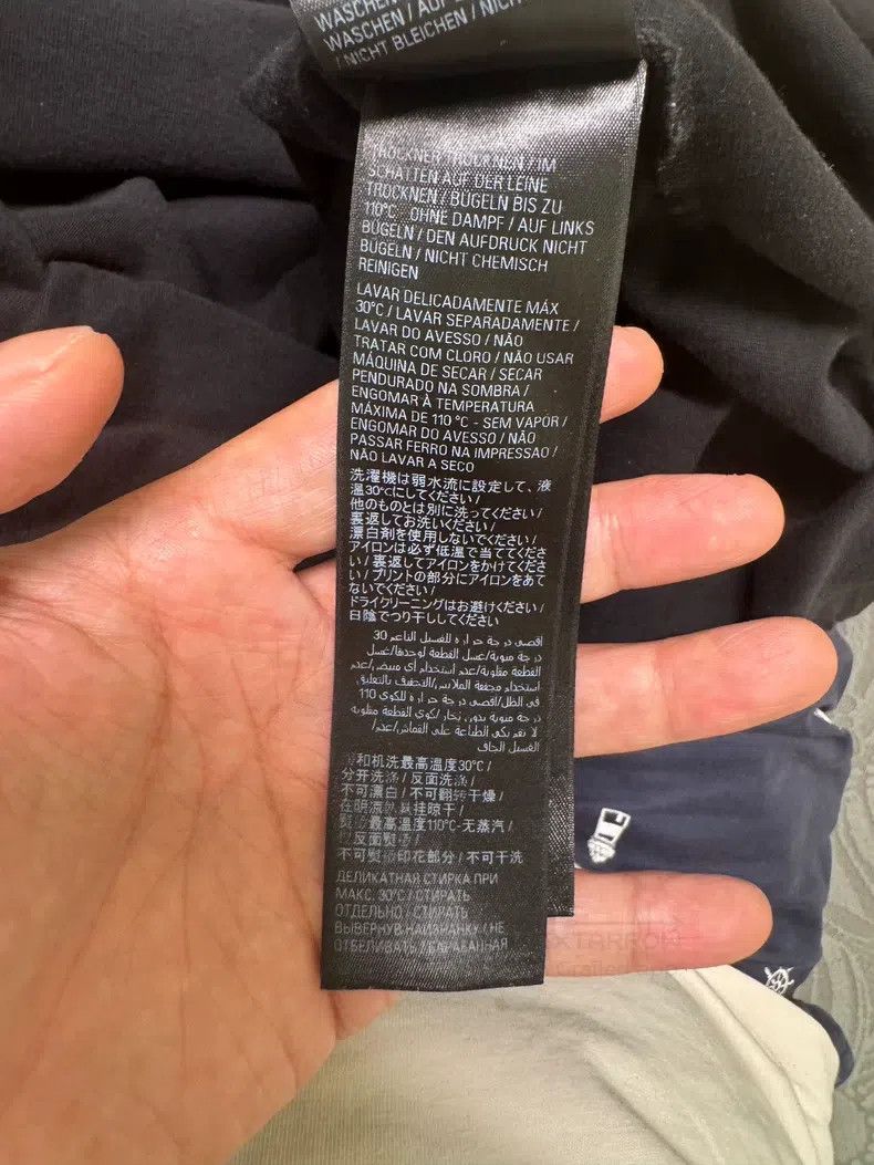 Balenciaga Balenciaga Letter Printed Round Neck Short Sleeve T-Shirt Size US XXS / EU 40 - 6 Thumbnail