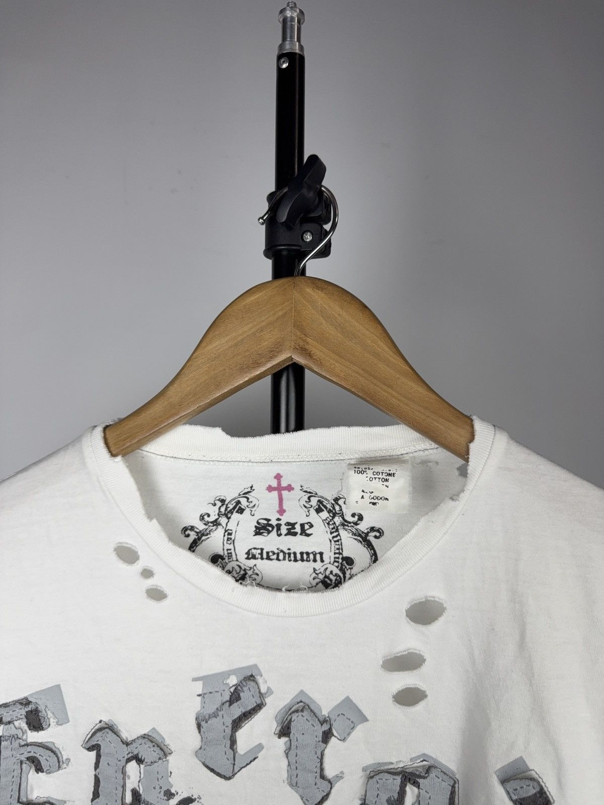 Energie 00s Energie Distressed Gothic Cross Graphic T-Shirt Y2K Size M / US 6-8 / IT 42-44 - 2 Thumbnail