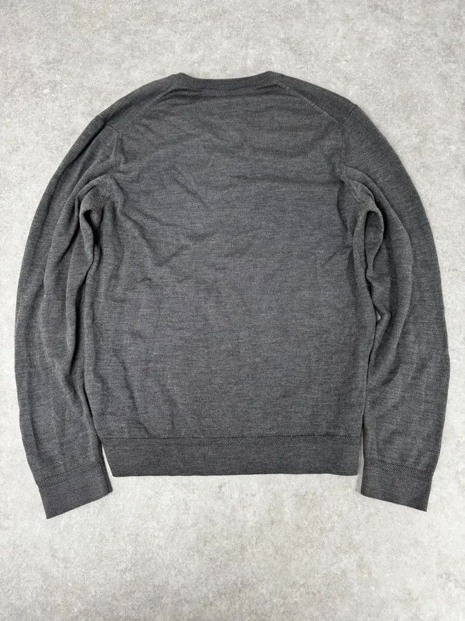 Gucci SS2009 Gucci Grey Embroidered Knight Logo V-Neck Sweater Size US M / EU 48-50 / 2 - 4 Thumbnail