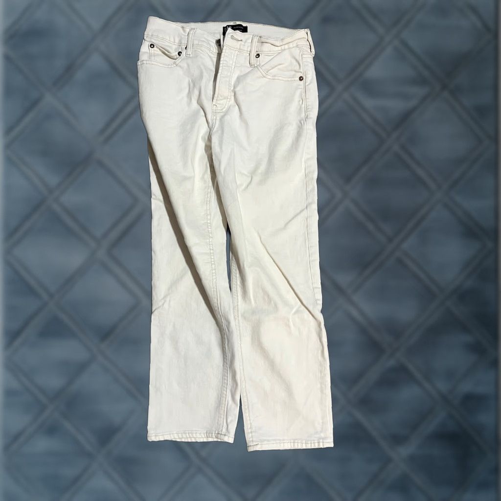 Gap Gap Jeans White Stretch Classic Straight Leg Denim Womens Size 29 Regular Inseam 27.5 in Size 29" - 1 Thumbnail