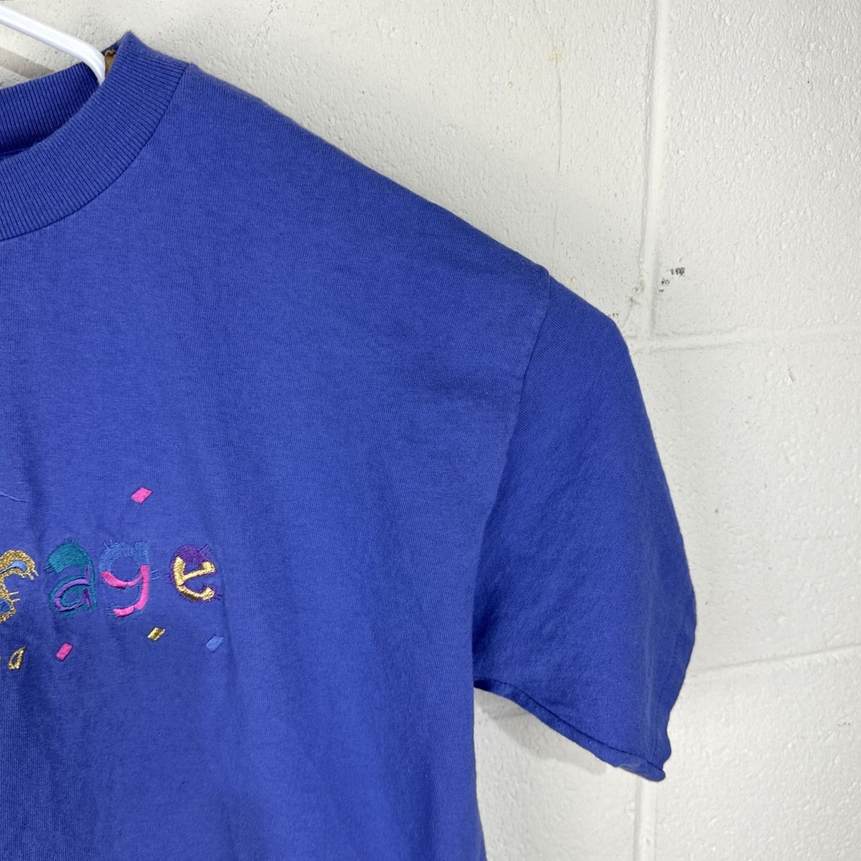 Vintage VINTAGE Desert Heat Shirt Purple Blue Embroidered T Shirt Large Anchorage Alaska 90s Mens Size US L / EU 52-54 / 3 - 7 Thumbnail