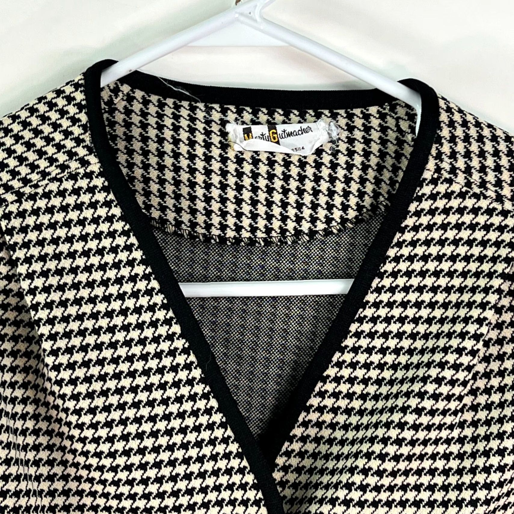 Vintage Marty Gutmacher Blazer Woman Houndstooth Black Large Lined Collarless Long Sleeve Button Jacket Size L / US 10 / IT 46 - 3 Thumbnail