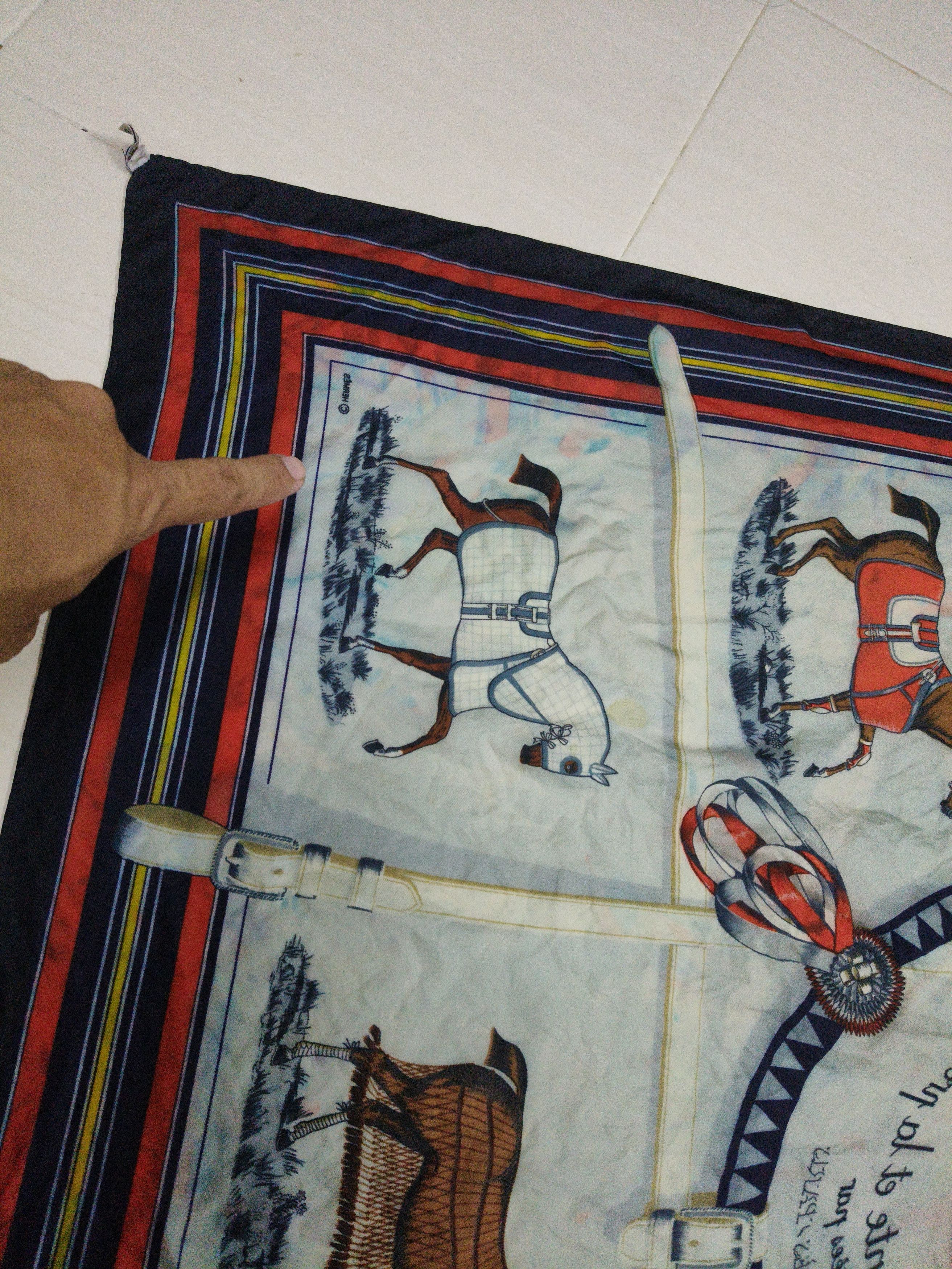 Hermes Hermes silk scarf Couvertures et tenues de four pour Size ONE SIZE - 16 Thumbnail