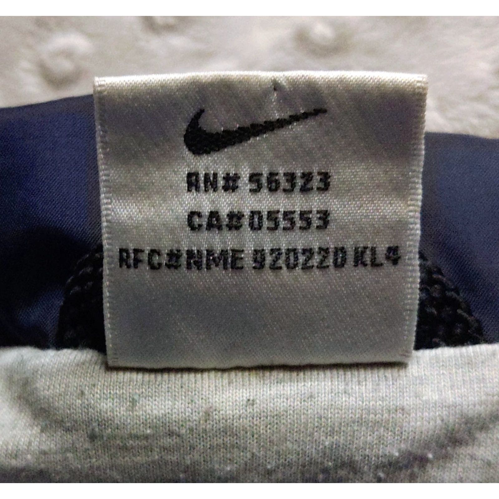 Nike Nike Windbreaker Jacket Mens Regular Large Blue 90s Vintage Logo Zipper Pockets Lightweight Full Zip Sports Retro Size US L / EU 52-54 / 3 - 6 Thumbnail
