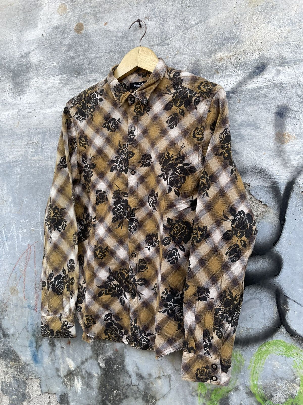 Rare Tornado Mart Flower Printed Button Shirt