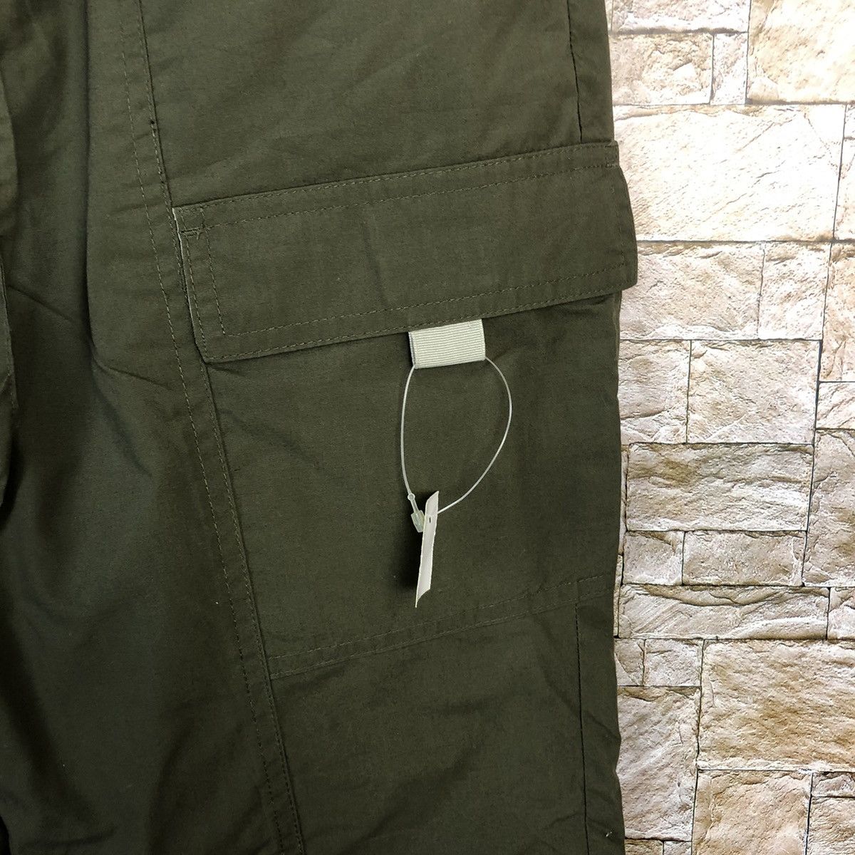 Japanese Brand Japanese Brand Green Cargo Multipocket Pants #A446 Size US 28 / EU 44 - 11 Thumbnail