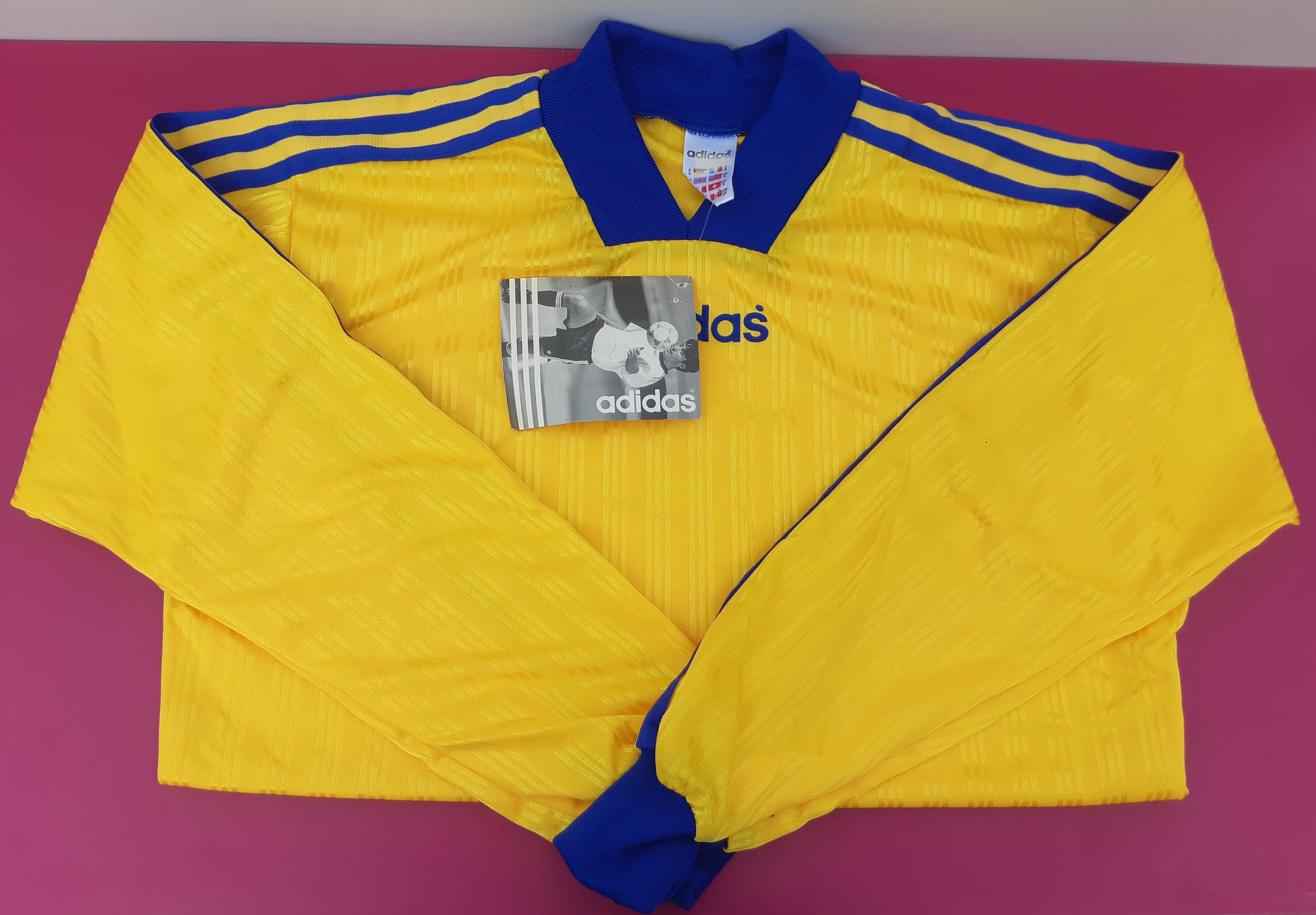 Adidas Vintage 90s ADIDAS Soccer Jersey Made in England size S NWT Size US S / EU 44-46 / 1 - 3 Thumbnail