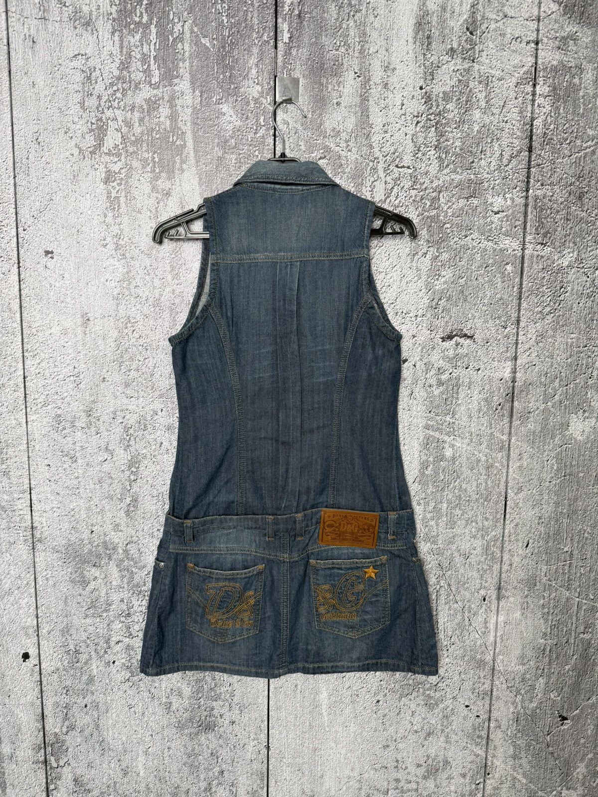 Dolce & Gabbana Dolce & Gabbana Denim Sleeveless Dress Button Front Jens D&G Size M / US 6-8 / IT 42-44 - 2 Thumbnail