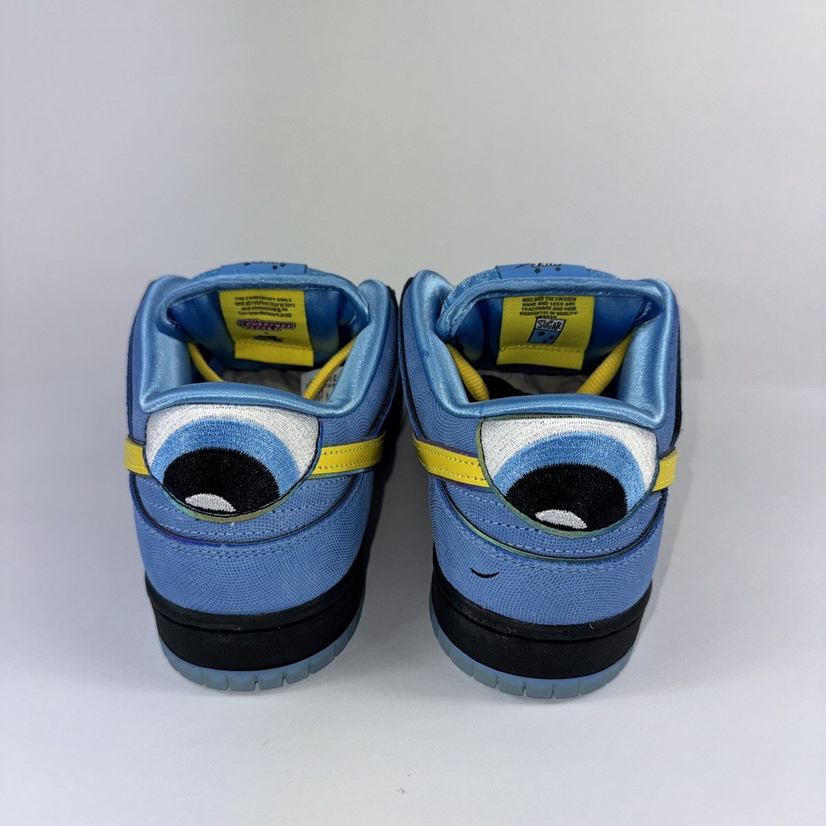 Nike SB NIKE SB DUNK LOW THE POWERPUFF GILS BUBBLES Size US 10 / EU 43 - 2 Thumbnail