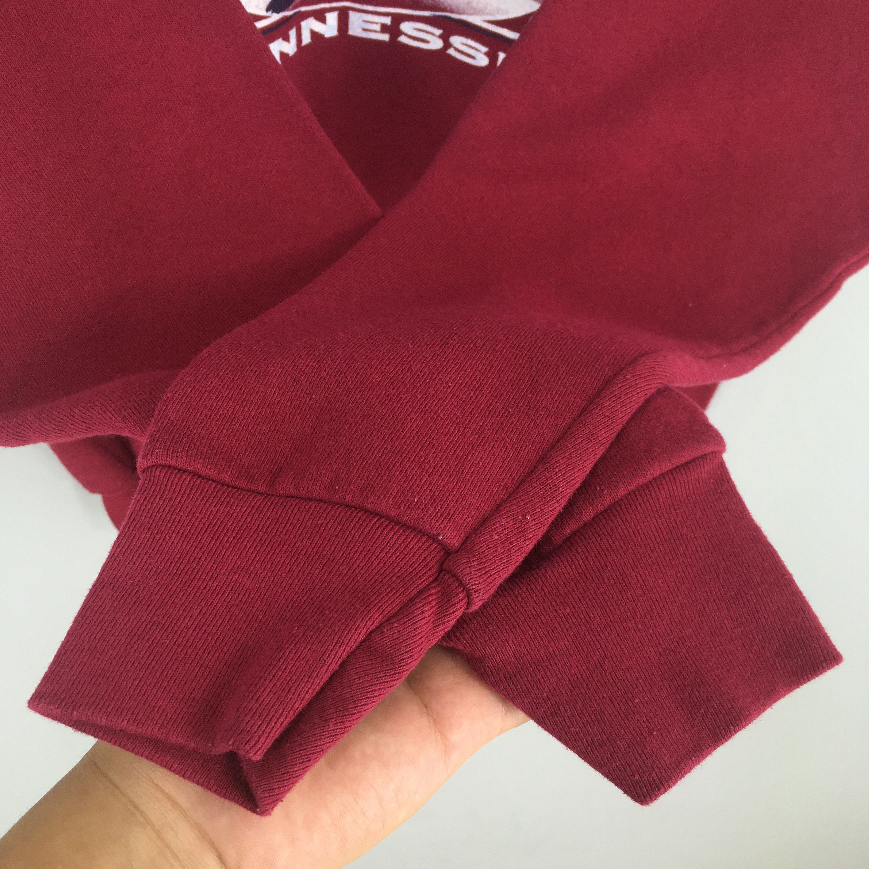 Fruit Of The Loom Vintage 90s Gatlinburg Tennessee Red Sweatshirt Large Size US L / EU 52-54 / 3 - 4 Thumbnail