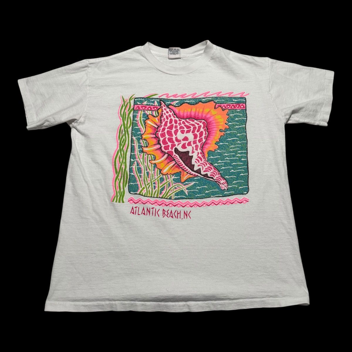 Vintage Vintage 90s Atlantic Beach NC Seashell Ocean Shirt Men's M Size US M / EU 48-50 / 2 - 1 Thumbnail
