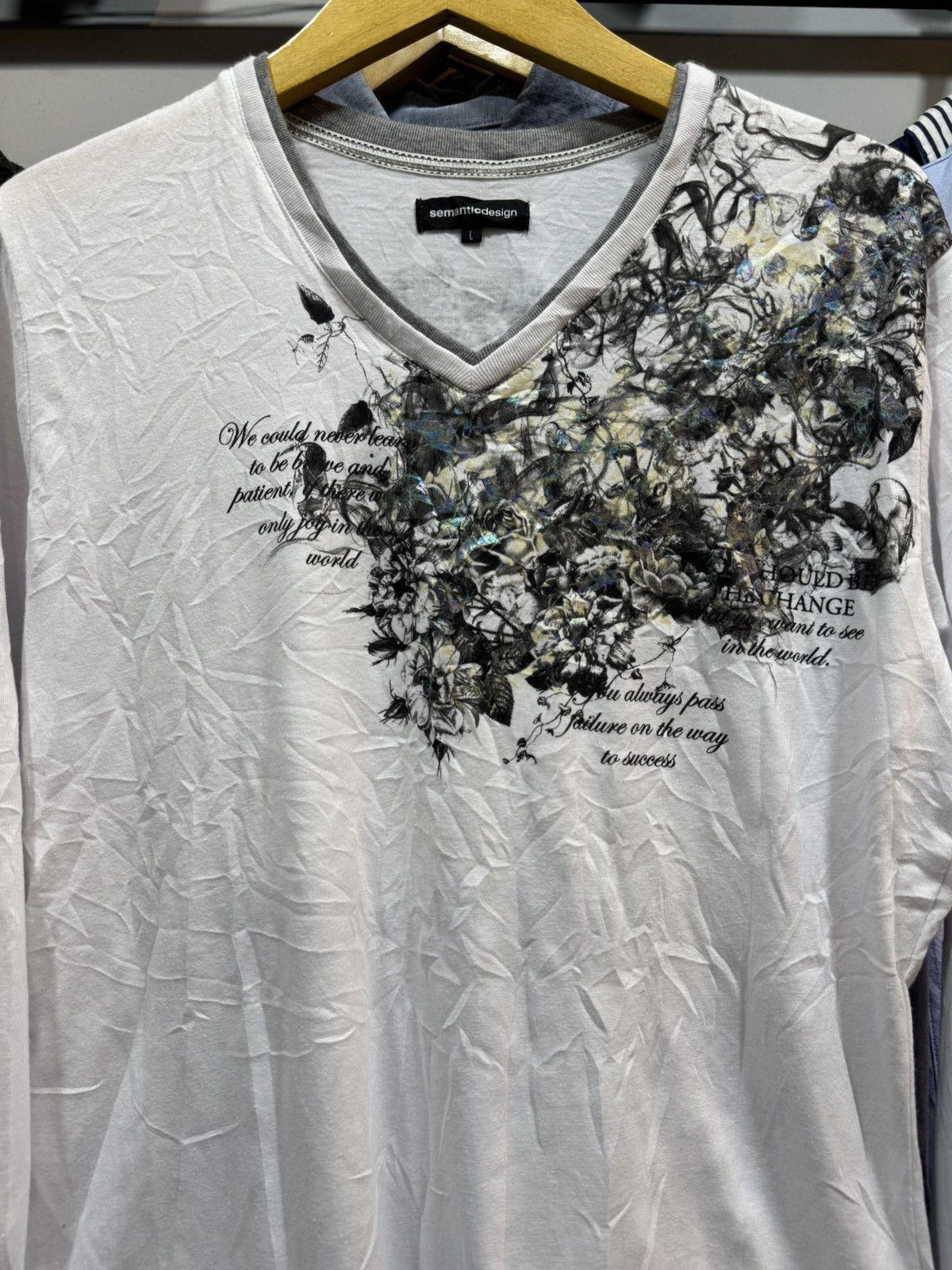 Japanese Brand Semantic Design Floral Vtg Tshirt Size US L / EU 52-54 / 3 - 2 Thumbnail