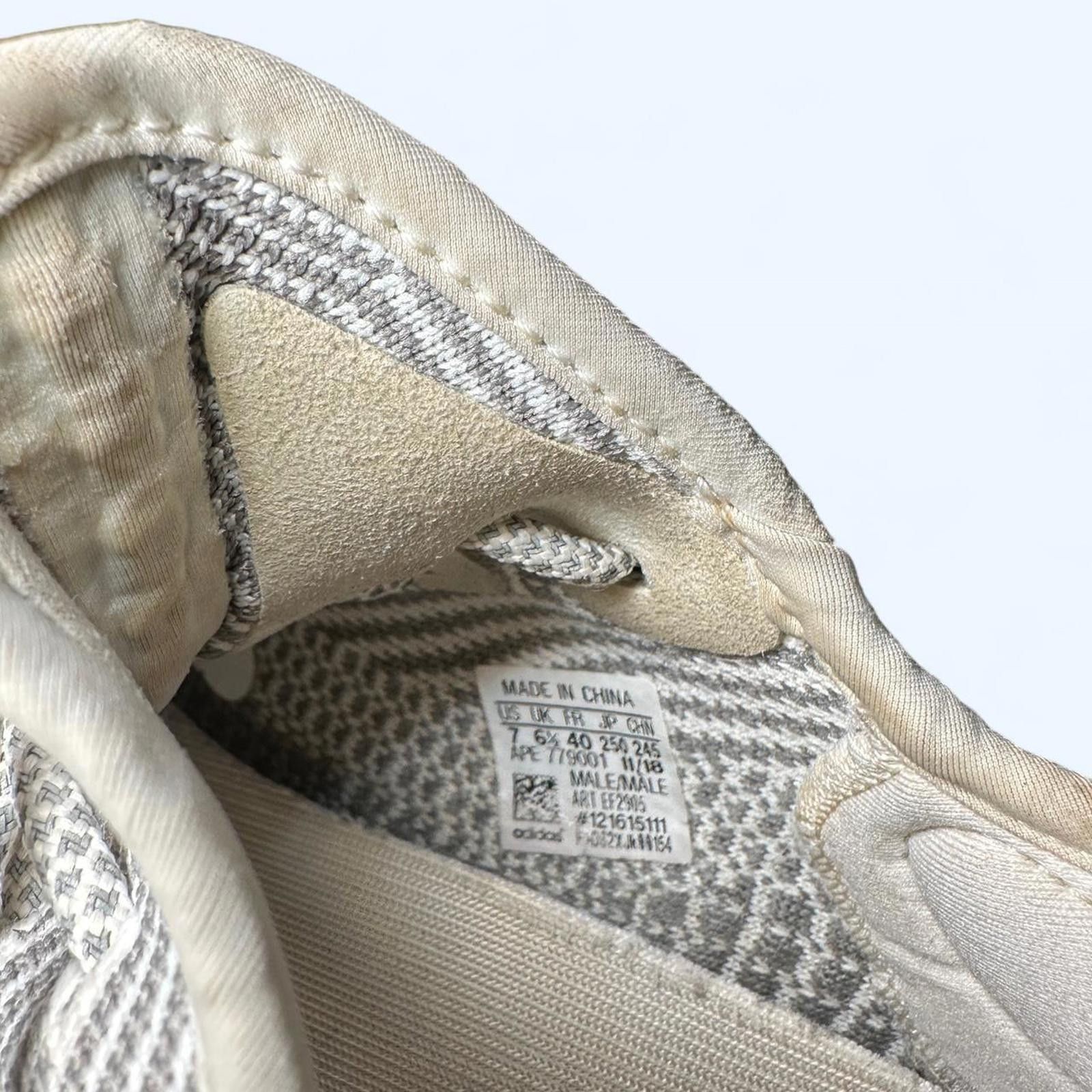 Yeezy Adidas Yeezy Boost 350 V2 Static Size US 7 / EU 40 - 3 Thumbnail